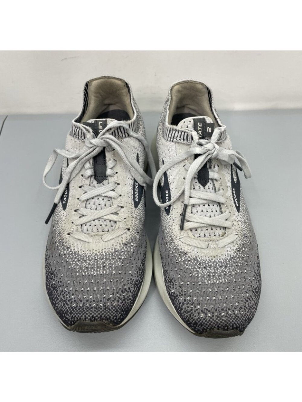 Brooks Levitate 2 Sneakers Shoes Running Training Athletic Gray Womens 8 - Picture 4 of 13